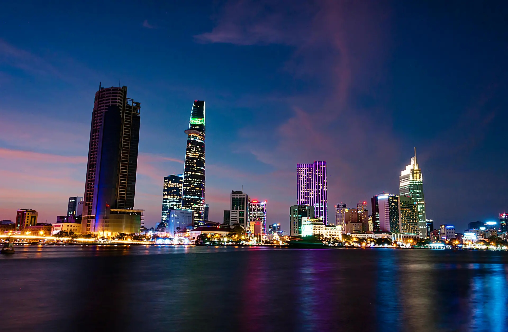 Business class flights to Ho Chi Minh City photo