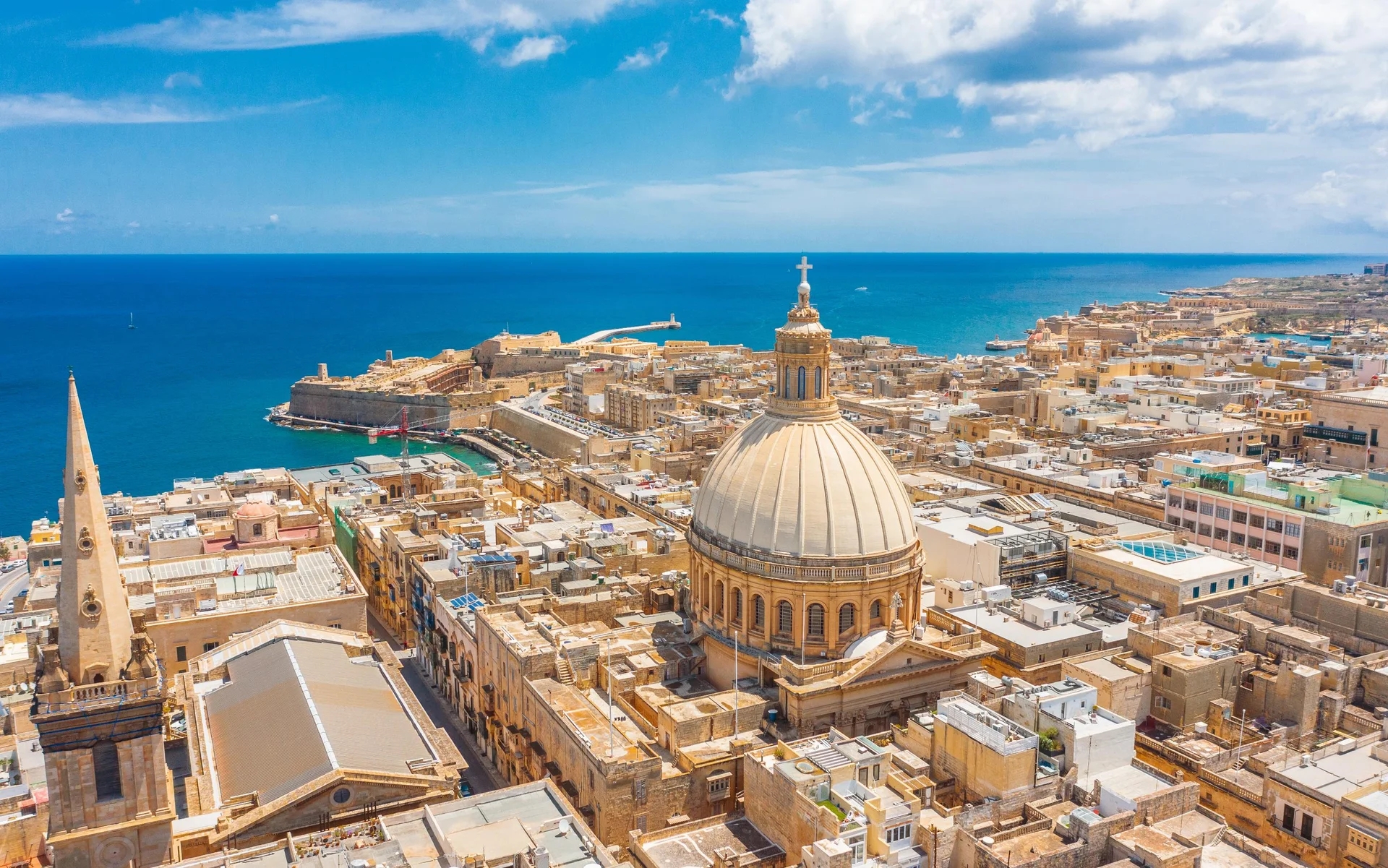 Business class flights to Malta photo