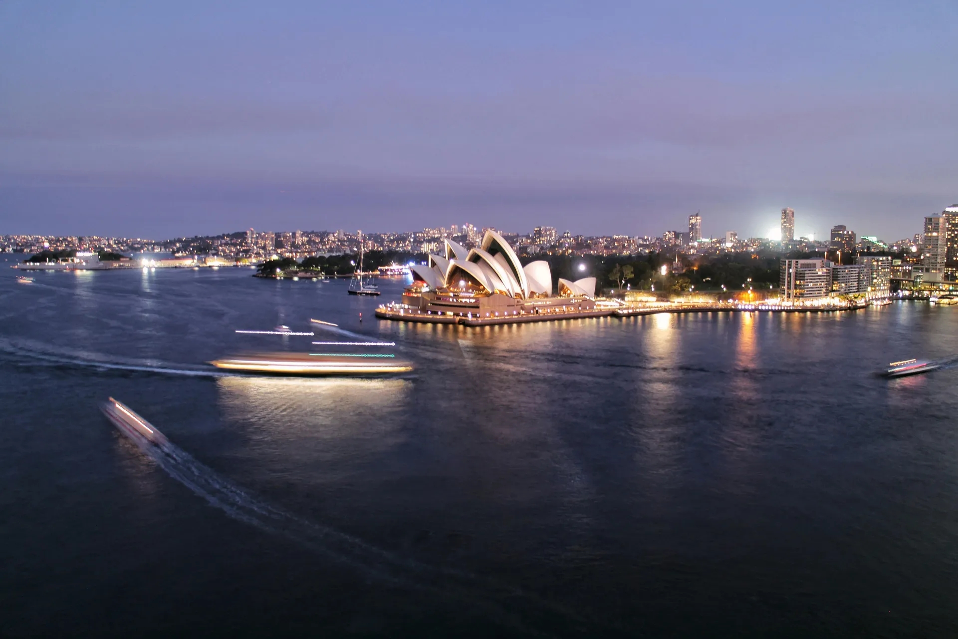 Business class flights to Sydney photo